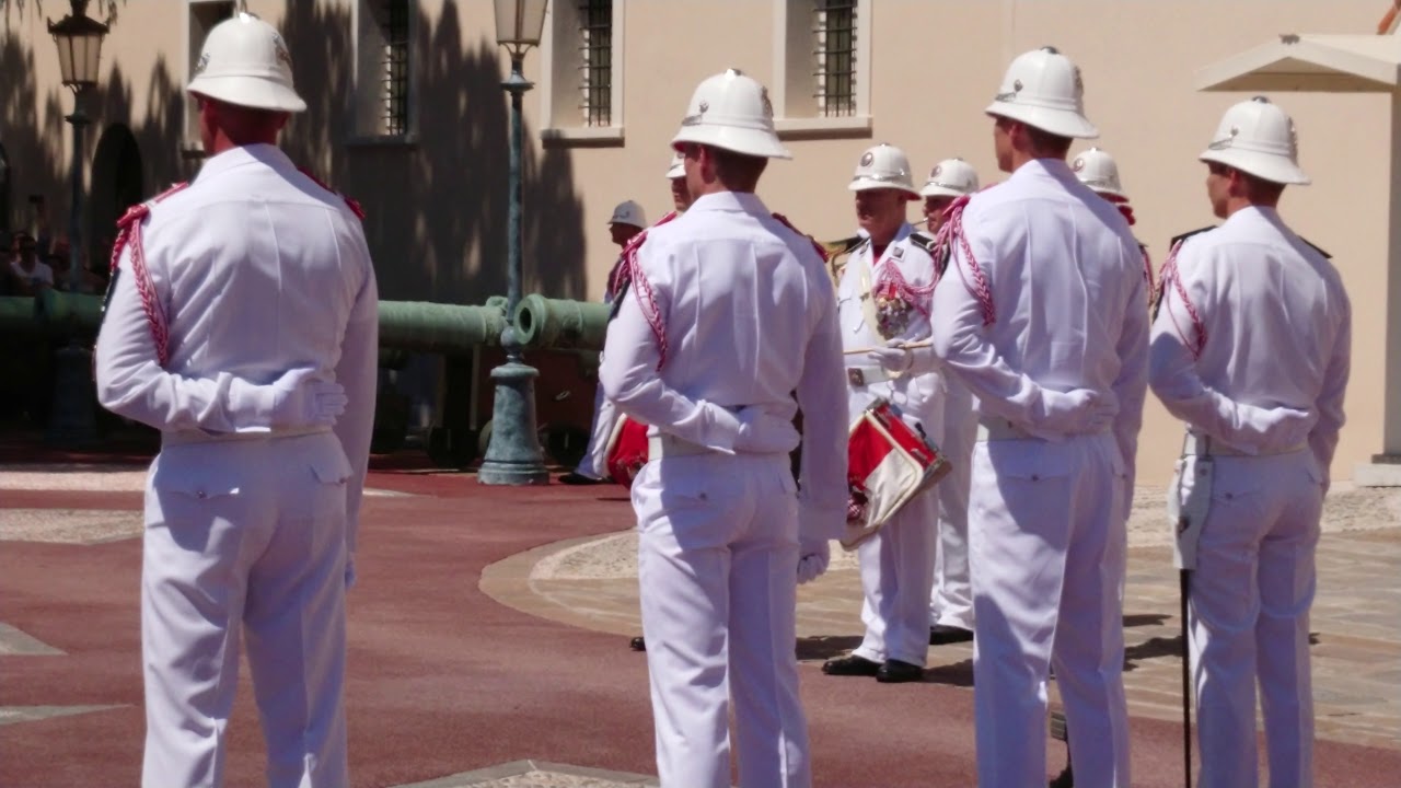 Aflossing van de wacht paleis in Monaco