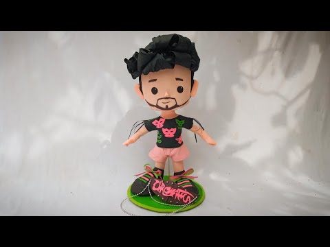 Mini piñata de Edrei pop / José Ravelero