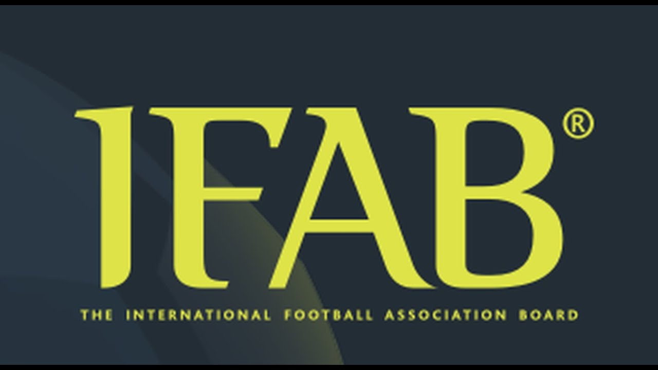 Giocata e deviazione: le nuove linee guida dell'IFAB