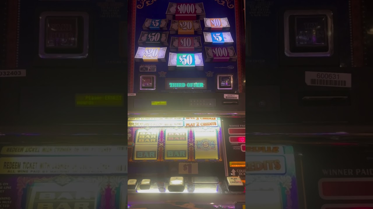 Top Dollar at Luxor #lasvegashotels #casino #lasvegas #slots